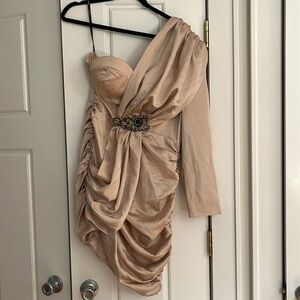 LAVISH ALICE draped one sleeved ruched mini dress size 14